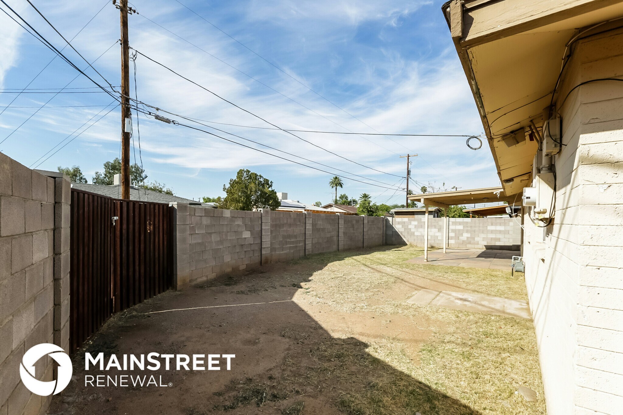 Building Photo - 2932 N 46th Ave