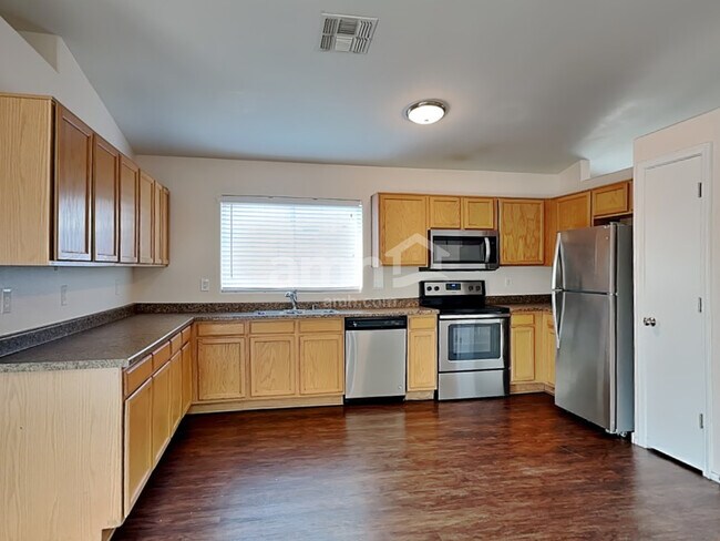 Building Photo - 18230 N 89th Ln