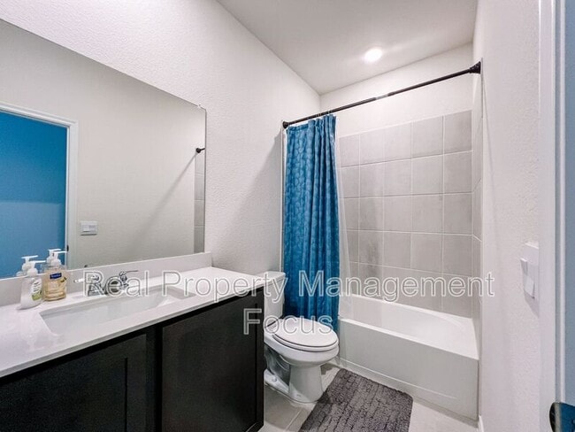 Building Photo - 7321 Bledington Ln
