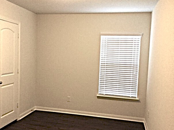 Building Photo - 7543 Bowdre