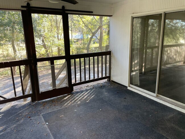 Building Photo - 1901 Faulk Dr