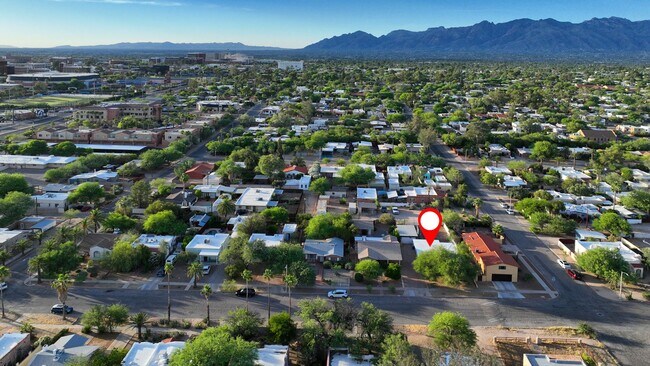 Building Photo - Live Close to Campus in Style – Sam Hughes...