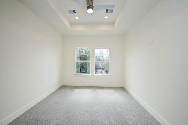 Building Photo - 3839 Noah St