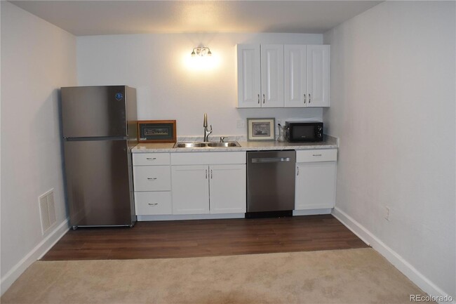 Building Photo - 5974 Eagle Hill Heights