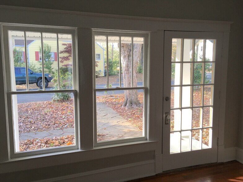 Building Photo - 2331 Englewood Ave