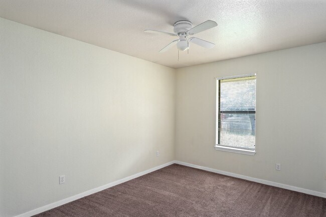 Building Photo - 4501 Embers Dr