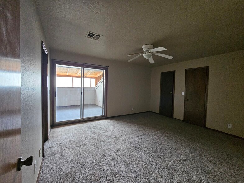 Building Photo - 3808 Quail Run Cir