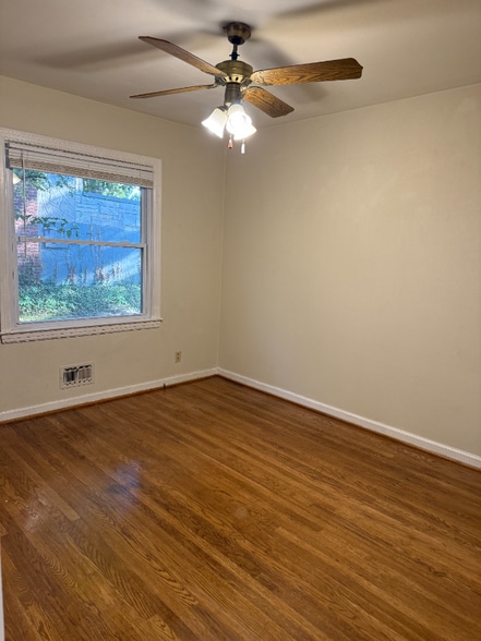 Building Photo - 115 N Hite Ave