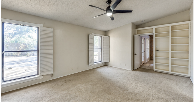 Master bedroom - 3602 Quiet Meadow St