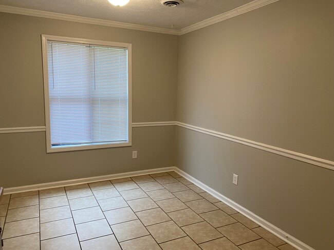 Building Photo - 28 Manchester Bay