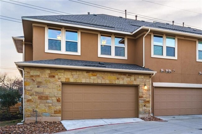 Building Photo - 6814 E Riverside Dr