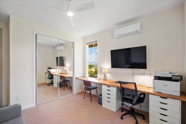 Building Photo - 402 Puaehu St