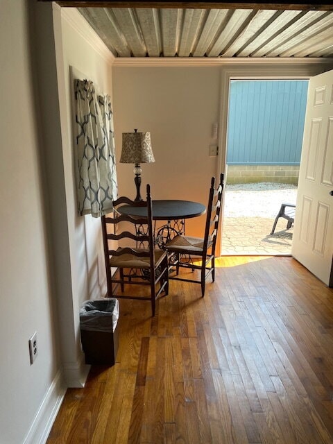 Building Photo - Country Setting.  Charming Fully furnished Cabin with Utilities included!