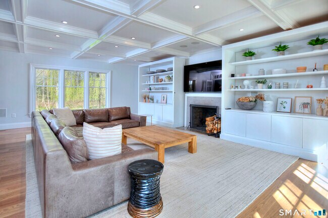 Building Photo - 46 Burr Farms Rd