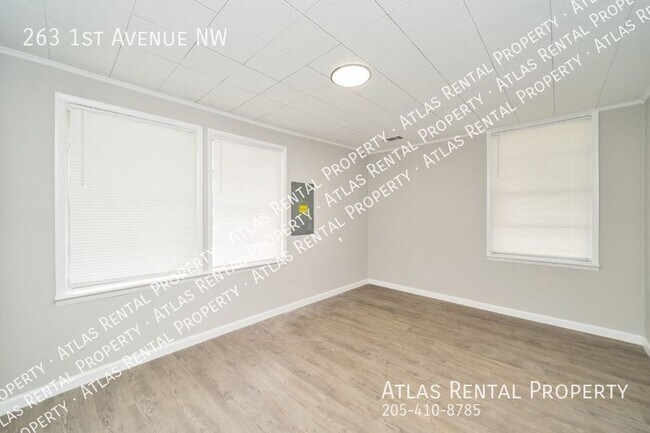 Building Photo - 263 1st Ave NW