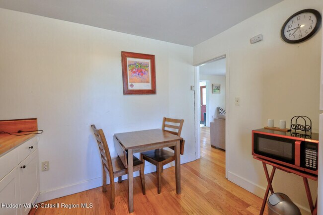 Building Photo - 101 Garcia Ln