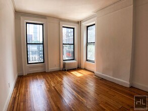 Building Photo - E 88 St