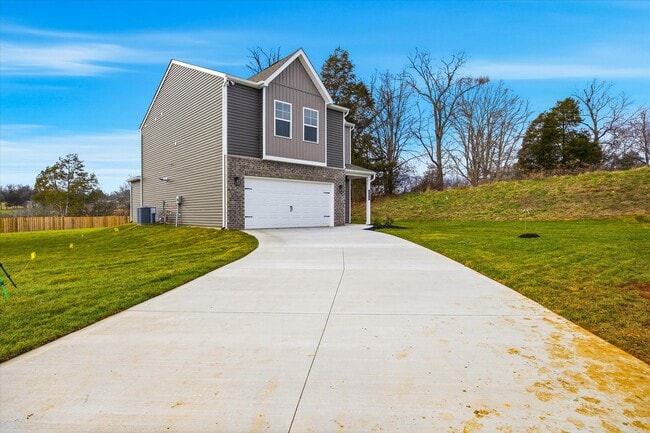 Building Photo - 702 N Saulsbury Ln