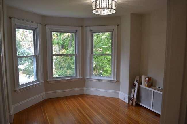 Building Photo - 66 Hoyle St