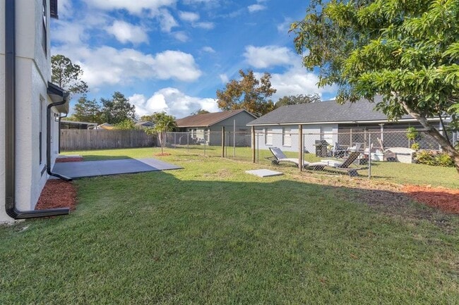 Building Photo - 2622 Liz Ln