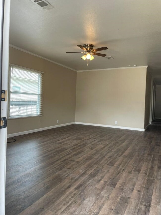 Building Photo - 11967 Greensbrook Forest Dr