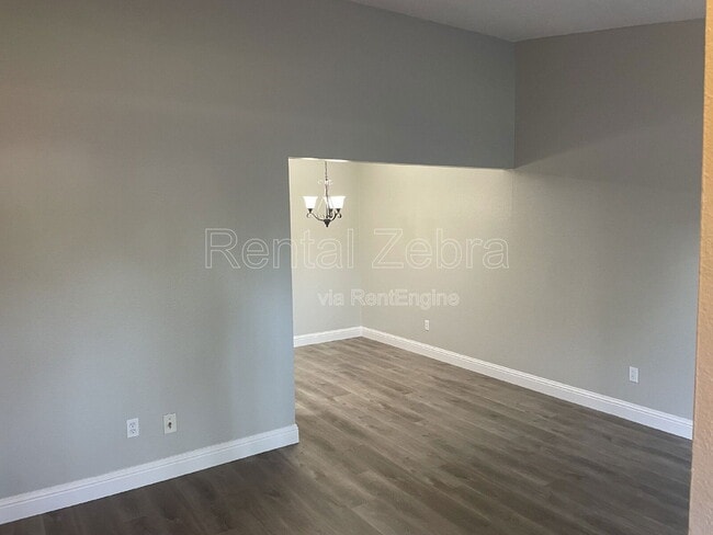 Building Photo - 1313 Floyd Ave