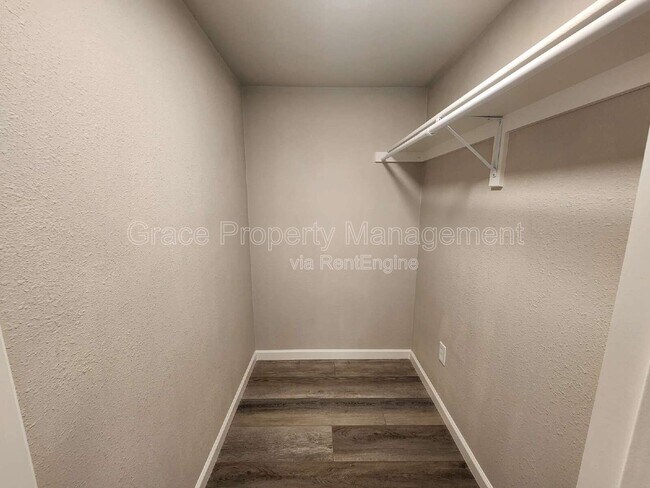 Building Photo - 24 Amesbury St