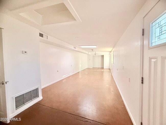 Building Photo - 7340 N 7th Ave