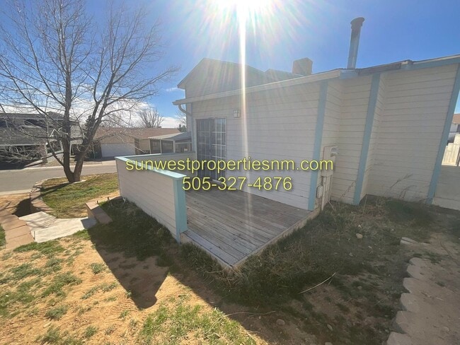 Building Photo - 4 Bedroom, 2 Bath Home