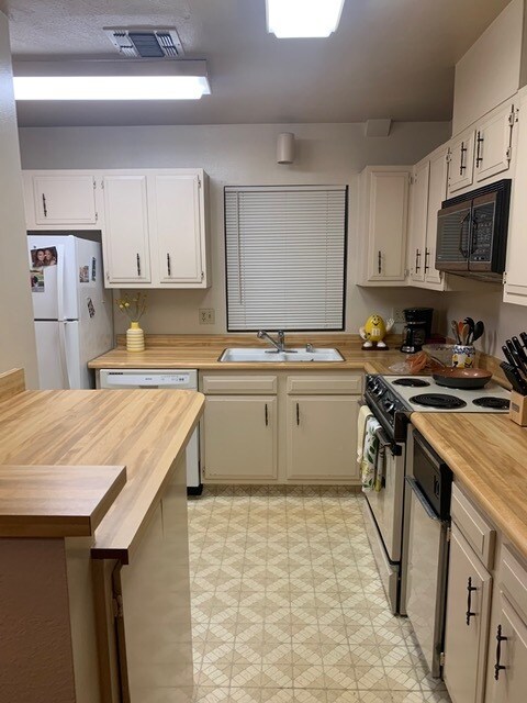 Building Photo - 200 P St