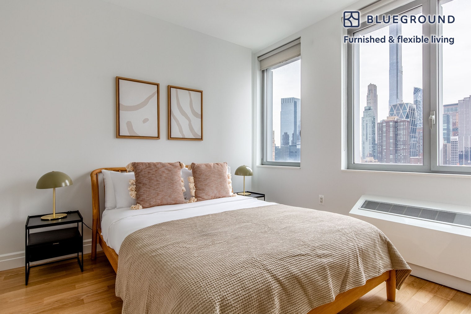 Building Photo - 550 W 54th St