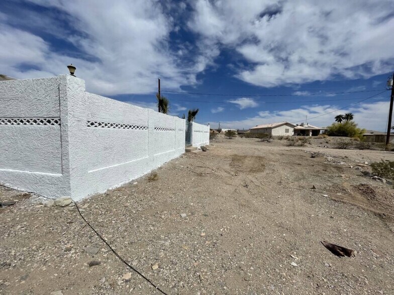 Building Photo - 2906 Castaway Dr
