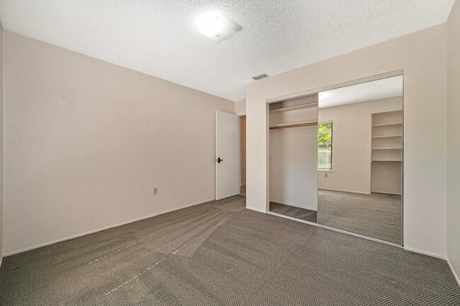 Building Photo - Beautiful 3-Bedroom Home in North Auburn's Sierra Foothills