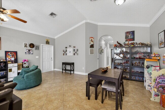 Building Photo - 3125 Shelby Way