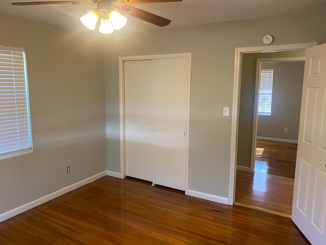 Building Photo - 4029 Stone Dr