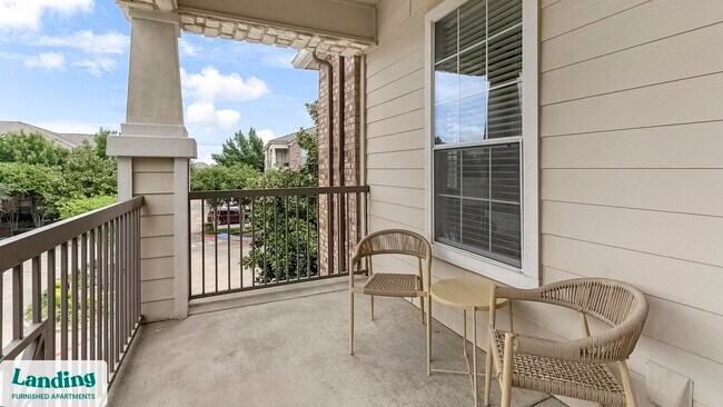 Building Photo - 6101 N Riverside Dr