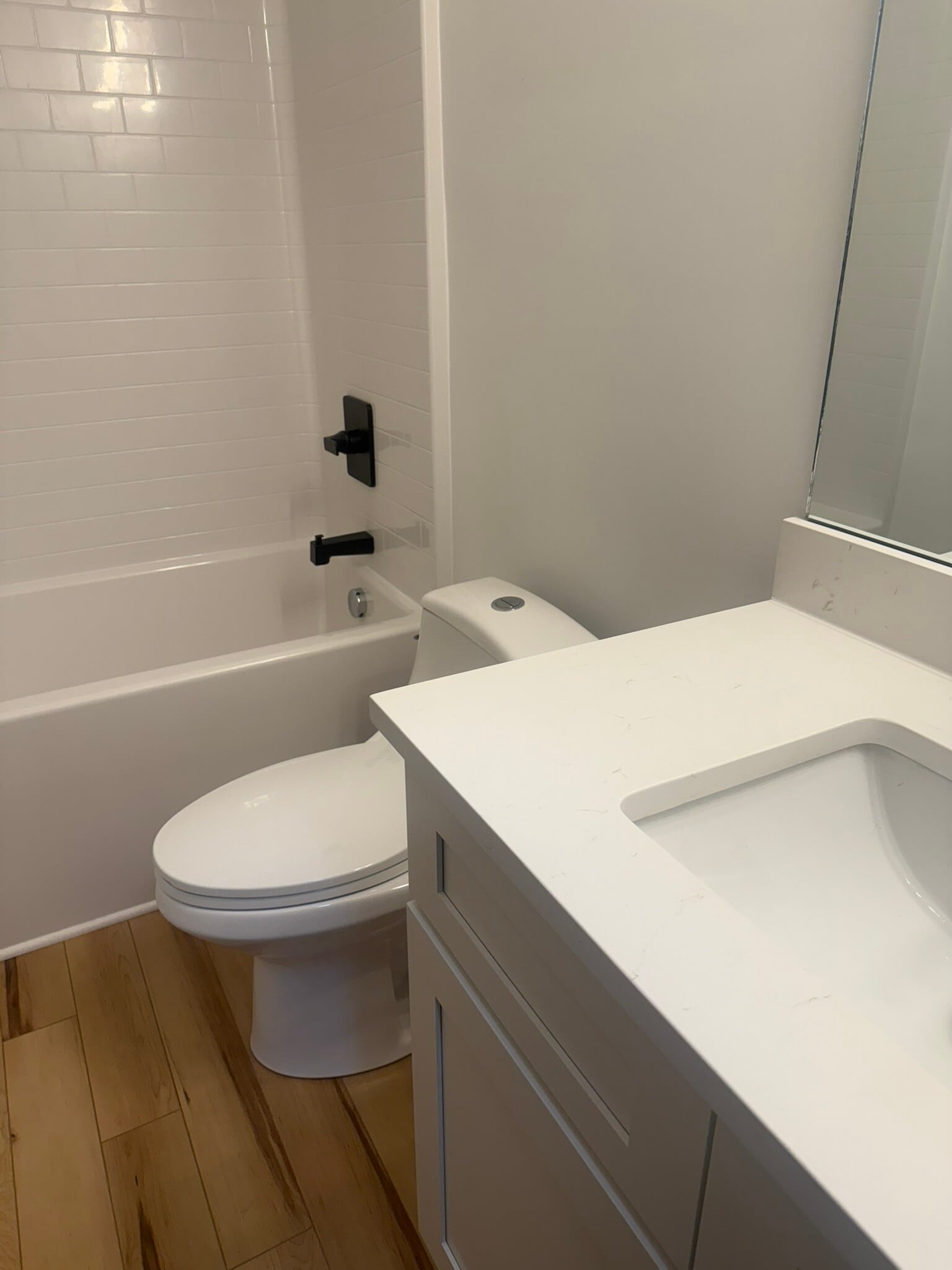 Building Photo - 420 Sloop St