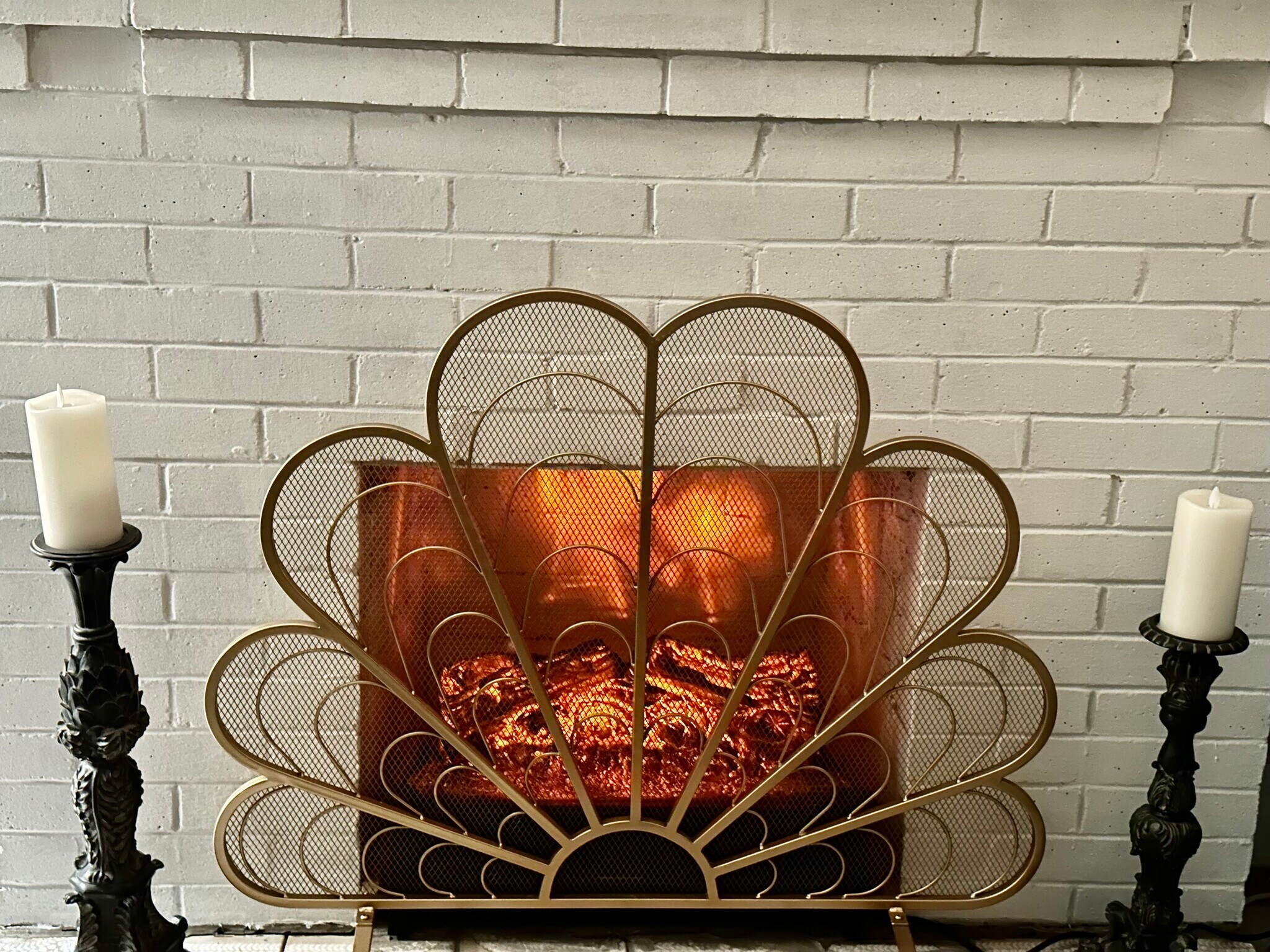 Electric Fireplace - 2811 Buena Vista St