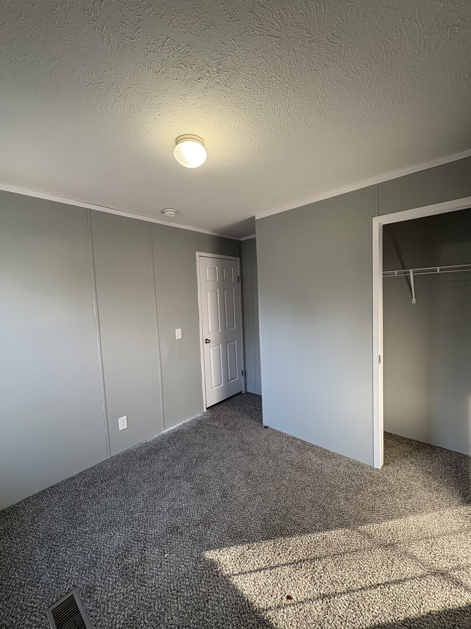 Building Photo - 67 W Manor St