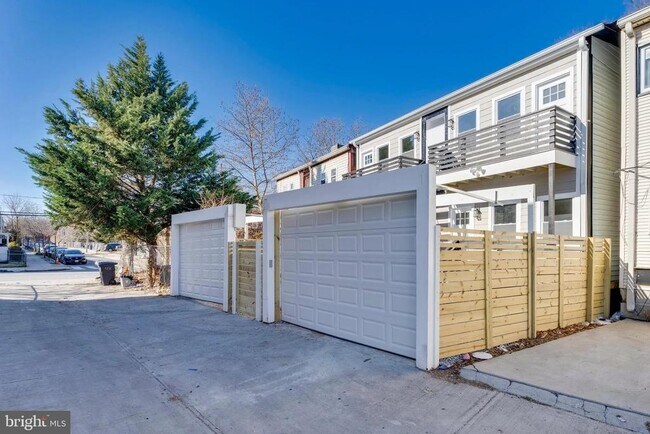 Building Photo - 1703 West Virginia Ave NE