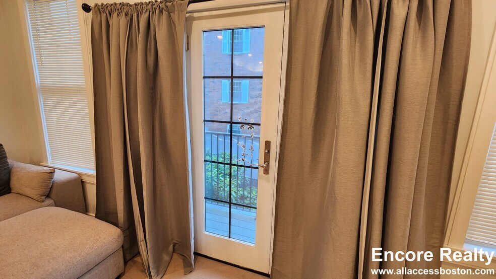 Building Photo - 39 Cummins Hwy