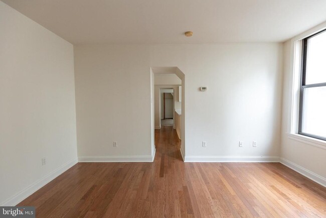 Building Photo - 1411 Walnut St