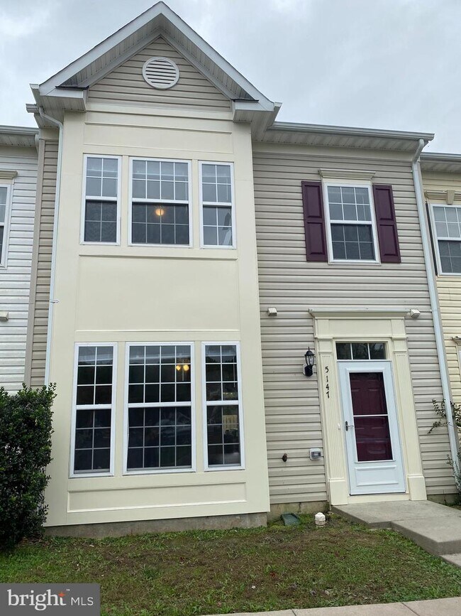 Building Photo - 5147 Mallards Landing Dr