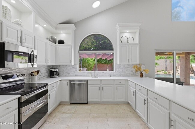 Building Photo - 9750 E Gelding Dr