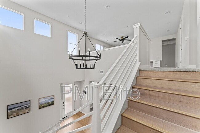 Building Photo - 28649 Windbreak Tr