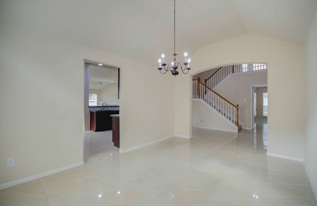 Building Photo - 15115 Russet Bend Ln
