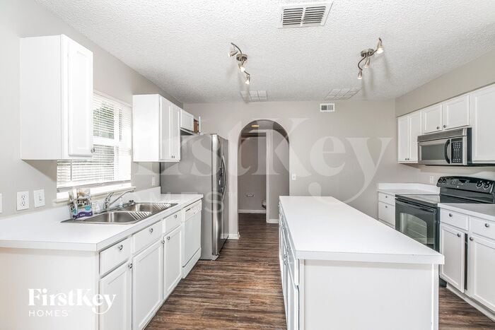 Building Photo - 343 Kingfish Dr