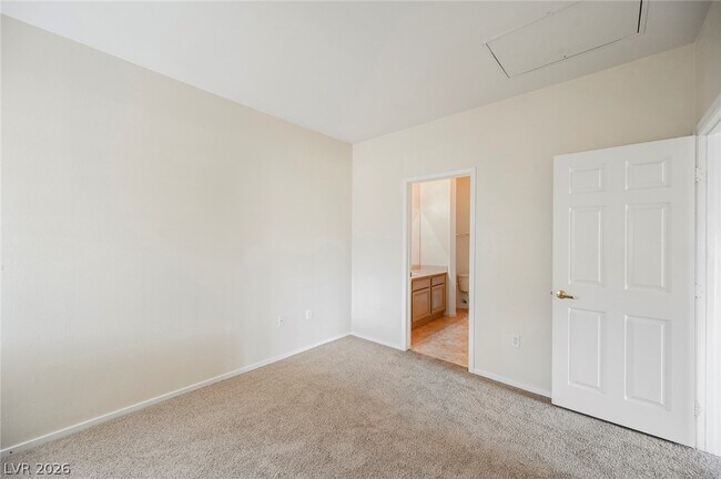 Building Photo - 7107 S Durango Dr