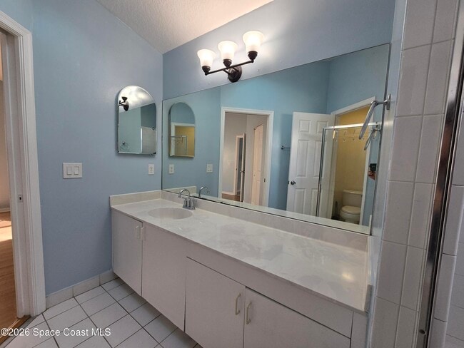 Building Photo - 481 10th Pl