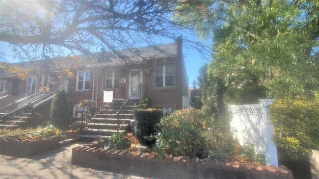 Primary Photo - 65-06-65-75 75th Pl